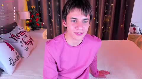 Andrew online show from December 16, 2024, 1:32 pm