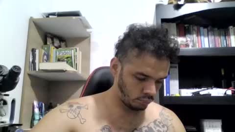 andrew_jaay online show from November 22, 2025, 10:14 am