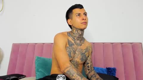 andrew_sanders69 online show from January 14, 2026, 8:25 pm