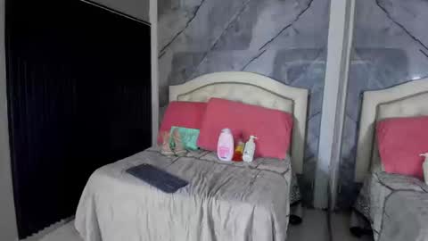 Andrew Taylor0 online show from September 24, 2025, 4:16 am