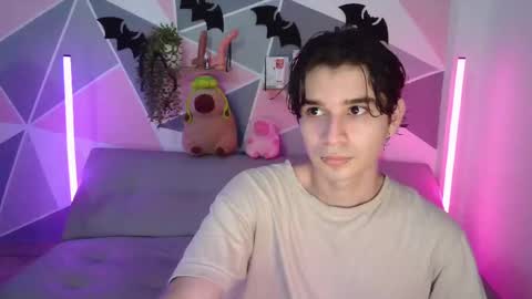 Snapshot of andrewanndcherry chatting on October 14, 2025, 12:44 am Andrew and Cherry online show from October 14, 2025, 12:44 am