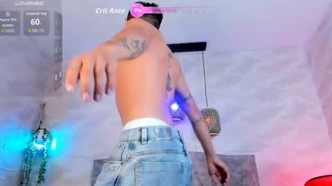 Snapshot of andrewayne_ chatting on July 8, 2026, 6:45 pm andrewayne_ online show from July 8, 2026, 6:45 pm