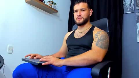 Andrew Diaz online show from December 22, 2025, 8:00 am