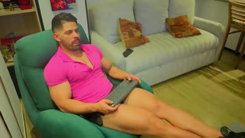 Snapshot of andrewfame chatting on May 15, 2026, 1:34 am Andrew online show from May 15, 2026, 1:34 am