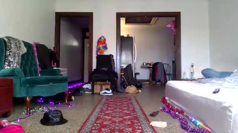 andrewgennie online show from November 16, 2025, 7:41 pm