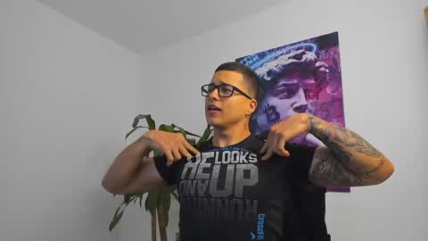 andrewmaterazzi online show from March 8, 2025, 11:28 pm