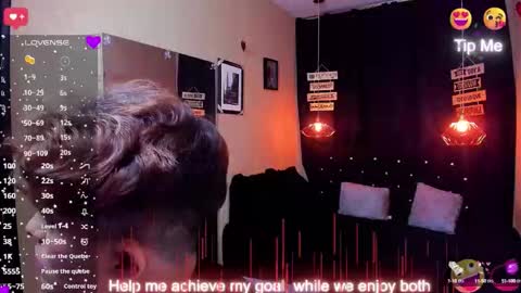      online show from October 3, 2025, 6:49 pm