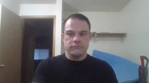 Snapshot of androidified chatting on November 4, 2025, 1:27 am androidified online show from November 4, 2025, 1:27 am