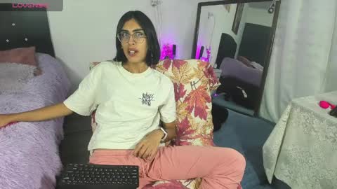 Snapshot of andromedashine chatting on May 16, 2026, 4:20 am vero paez online show from May 16, 2026, 4:20 am