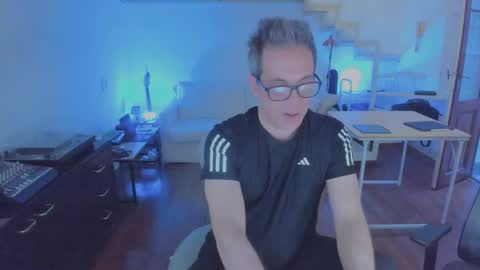 Andrew online show from November 14, 2025, 8:18 pm