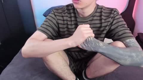 Snapshot of andy_bankai chatting on December 5, 2025, 5:20 pm twx Andy twink3 online show from December 5, 2025, 5:20 pm