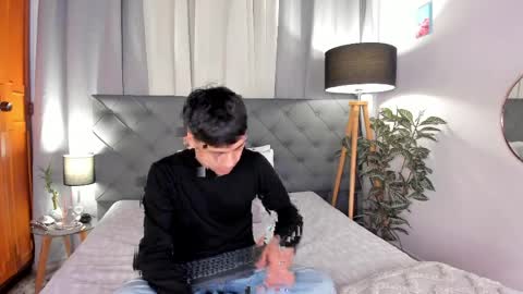 Andy online show from April 4, 2026, 11:24 pm