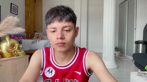 Andy online show from April 10, 2026, 4:12 pm