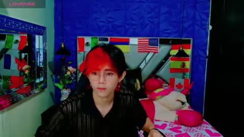 Snapshot of andy_collin5 chatting on July 4, 2026, 12:00 pm andy_collin5 online show from July 4, 2026, 12:00 pm