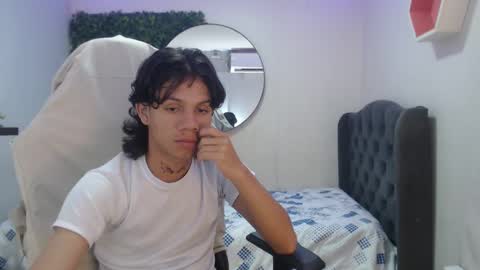 andy_dan1 online show from January 30, 2025, 4:55 pm