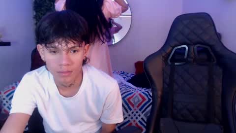 andy_dan1 online show from February 21, 2025, 4:51 am