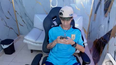 andy_dan1 online show from March 27, 2026, 7:35 pm