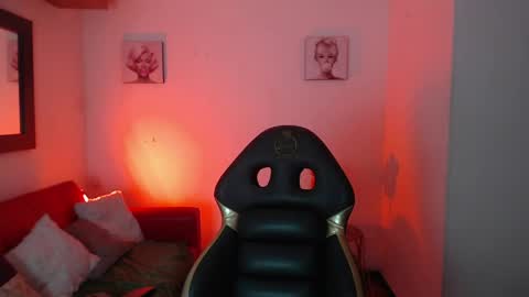 andy_eagleton_20 online show from April 3, 2026, 3:15 am