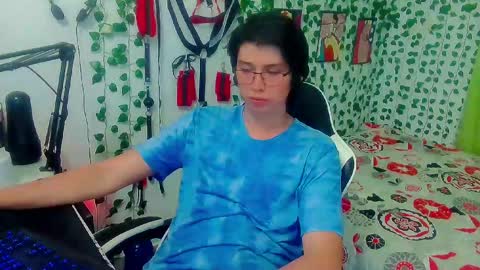 Snapshot of andy_gray01 chatting on April 19, 2026, 6:10 pm Andy Gray online show from April 19, 2026, 6:10 pm