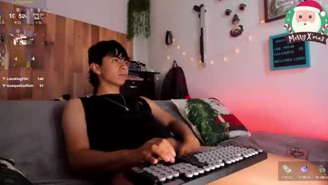 andy_guez_11 online show from December 23, 2024, 12:03 am