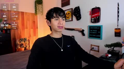 andy_guez_11 online show from February 20, 2025, 10:05 am