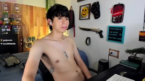 andy_guez_11 online show from February 20, 2025, 1:08 pm