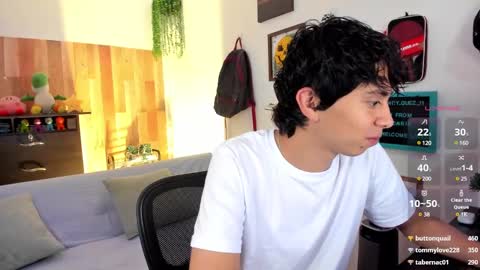 andy_guez_11 online show from March 10, 2025, 2:16 pm