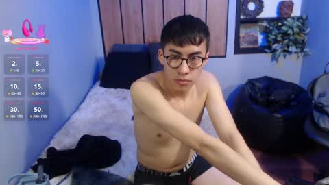 Snapshot of andy_norton chatting on August 3, 2026, 10:24 pm Andy online show from August 3, 2026, 10:24 pm