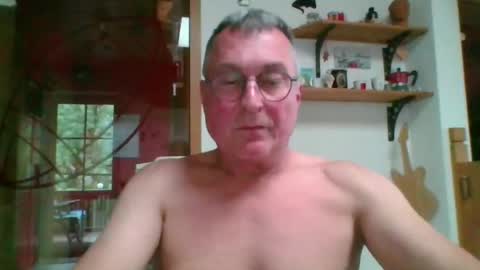 Snapshot of andybayern chatting on June 5, 2026, 11:49 am andybayern online show from June 5, 2026, 11:49 am