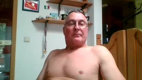 Snapshot of andybayern chatting on June 13, 2026, 9:51 am andybayern online show from June 13, 2026, 9:51 am
