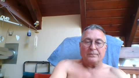Snapshot of andybayern chatting on July 23, 2026, 4:27 pm andybayern online show from July 23, 2026, 4:27 pm