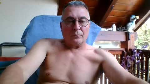 Snapshot of andybayern chatting on August 7, 2026, 1:46 pm andybayern online show from August 7, 2026, 1:46 pm