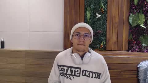 Andy Joy  online show from November 6, 2025, 11:33 am