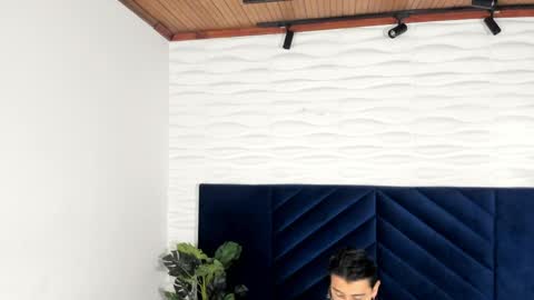 Andy Joy  online show from April 17, 2026, 11:57 am