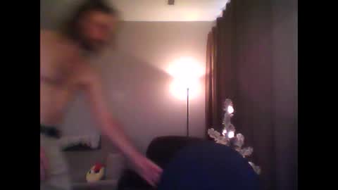 andywarhol420 online show from November 29, 2025, 8:12 pm