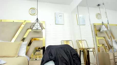 andyxibrat online show from November 17, 2025, 7:08 pm