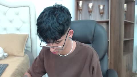 andyxibrat online show from March 28, 2026, 7:02 pm