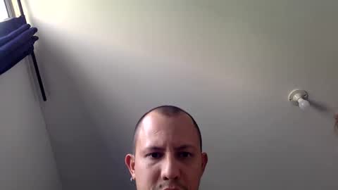 andyzuzka online show from February 5, 2026, 2:33 pm