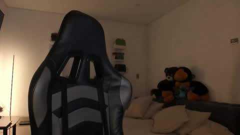      online show from March 3, 2026, 2:50 am