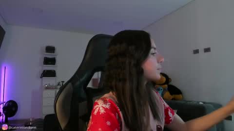      online show from April 11, 2026, 3:33 am