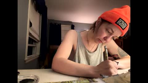 aneoakley online show from December 14, 2025, 7:47 am