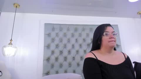 anette_cooper online show from January 13, 2026, 3:23 am