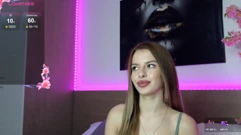 Snapshot of anexxblondie chatting on December 4, 2024, 7:23 pm Ane online show from December 4, 2024, 7:23 pm