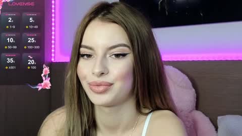 Snapshot of anexxblondie chatting on December 9, 2024, 2:28 pm Ane online show from December 9, 2024, 2:28 pm
