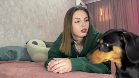 Sophie online show from September 14, 2025, 2:38 pm