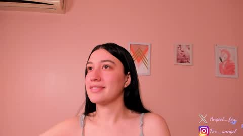 Snapshot of angeel_fox chatting on June 5, 2026, 2:51 am Angel online show from June 5, 2026, 2:51 am