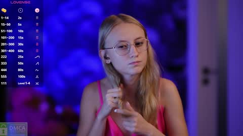 Snapshot of angeellina chatting on December 4, 2024, 7:34 pm angeellina online show from December 4, 2024, 7:34 pm