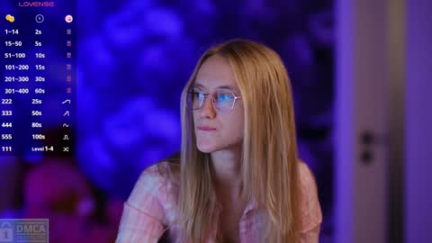 Snapshot of angeellina chatting on December 6, 2024, 7:56 pm angeellina online show from December 6, 2024, 7:56 pm