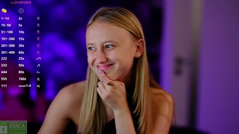 Snapshot of angeellina chatting on December 31, 2024, 12:11 am angeellina online show from December 31, 2024, 12:11 am