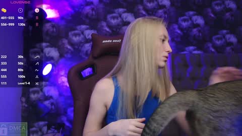 Snapshot of angeellina chatting on January 11, 2025, 7:27 pm angeellina online show from January 11, 2025, 7:27 pm